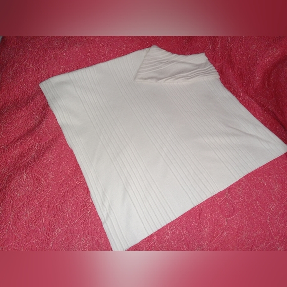 LeModa Cream cape/poncho brn button accents on cowl fold down neck, OS - Picture 5 of 6